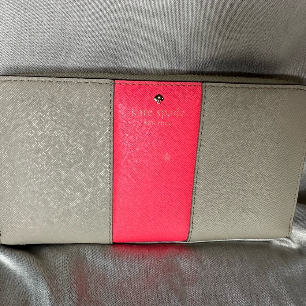Kate Spade Stylish Pink and Tan Women's Clutch